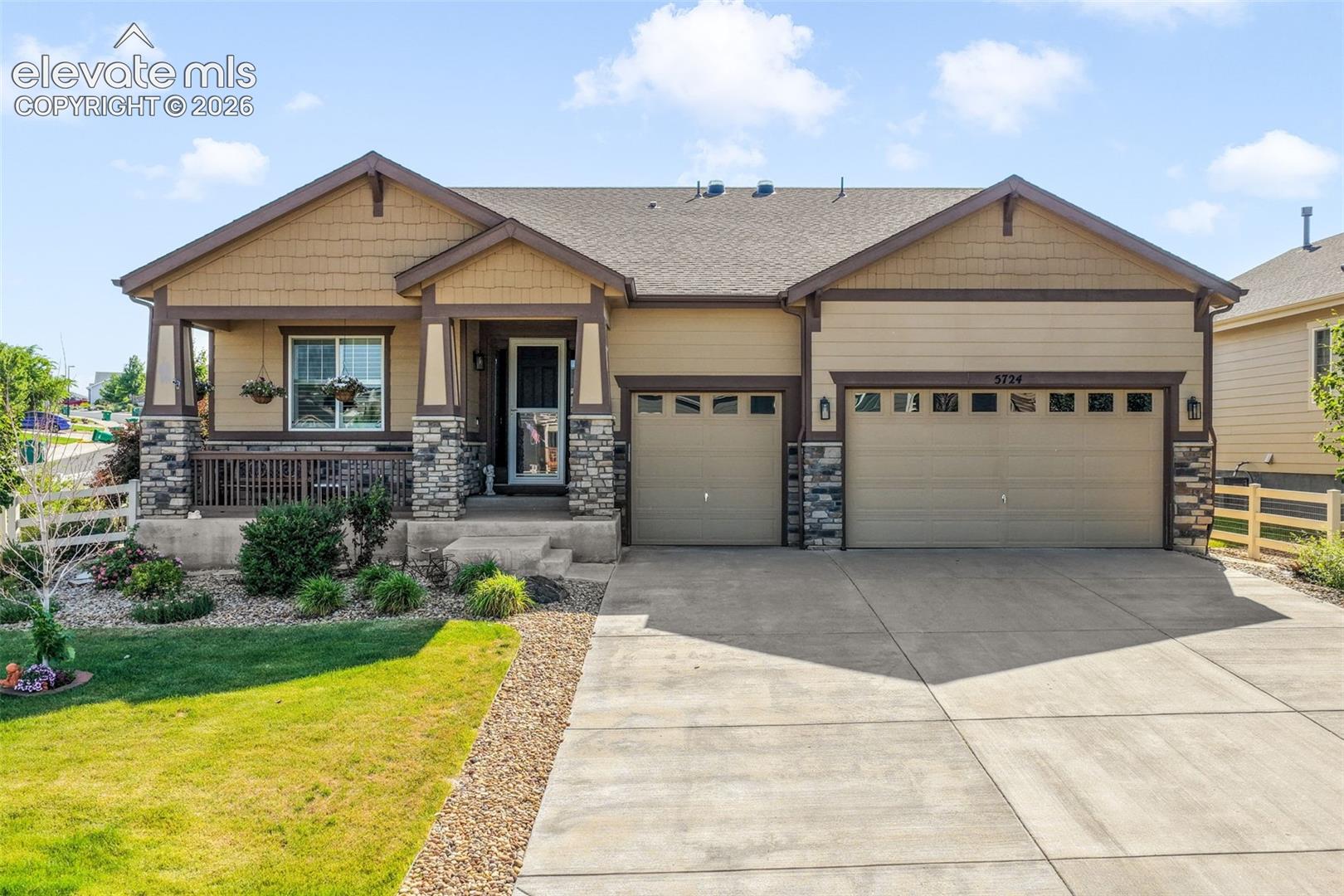 5724 Berry Ridge Way — photo