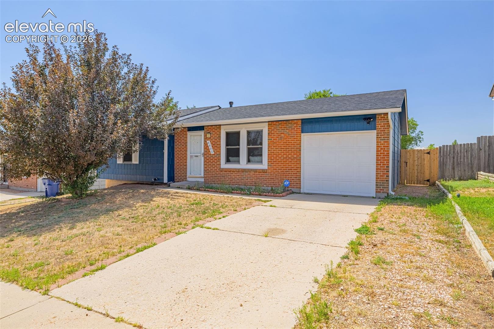 6805 Parkridge Court — photo