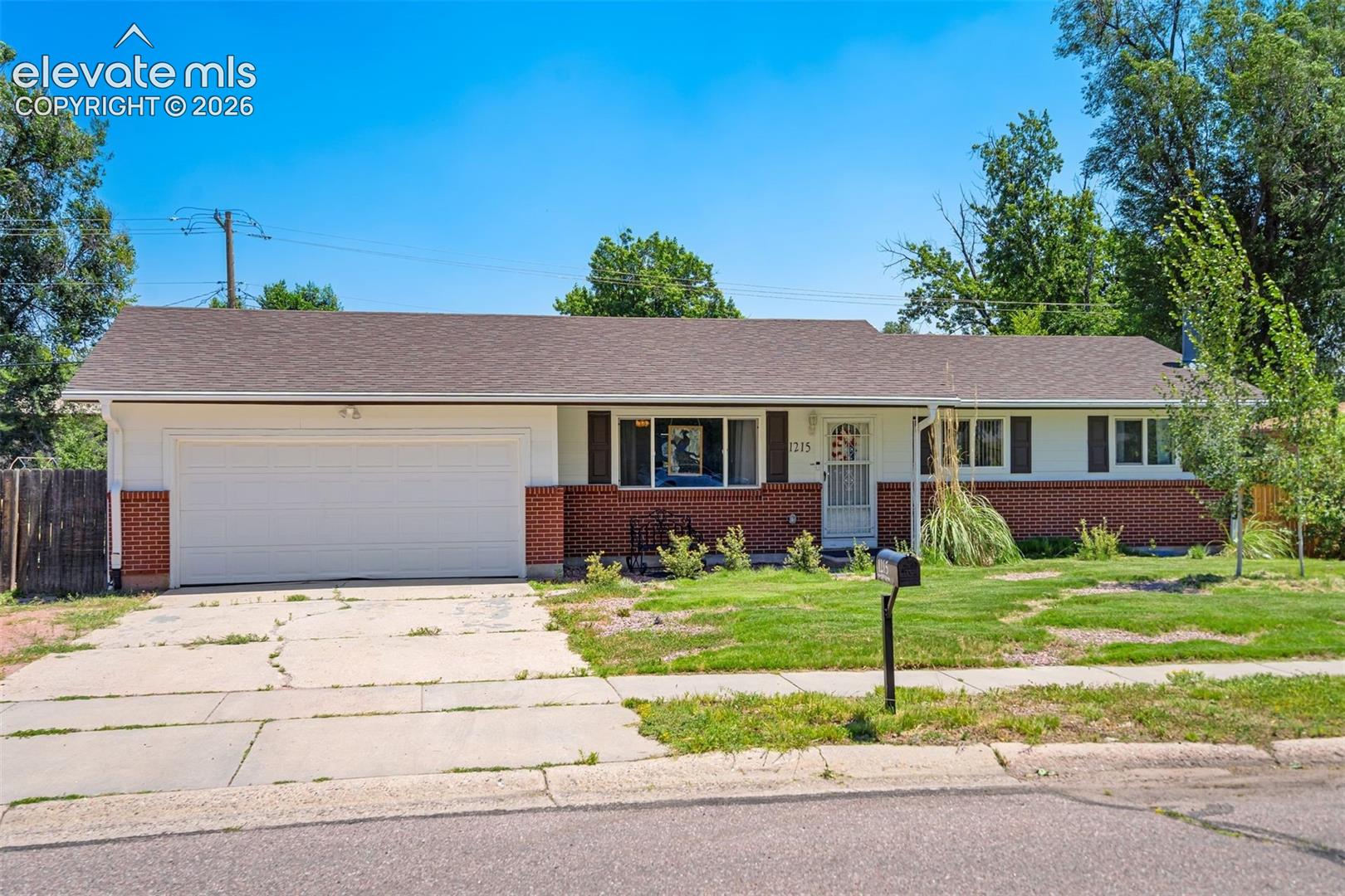 1215 Fosdick Drive — photo