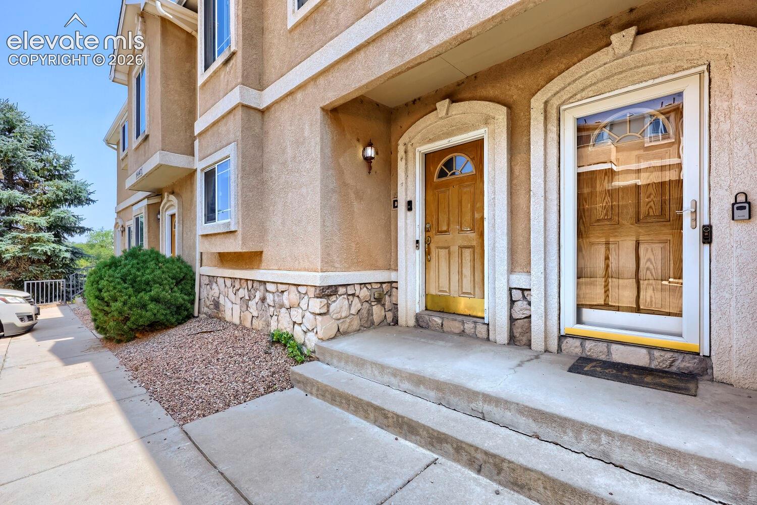 1447 Madison Ridge Heights D — photo