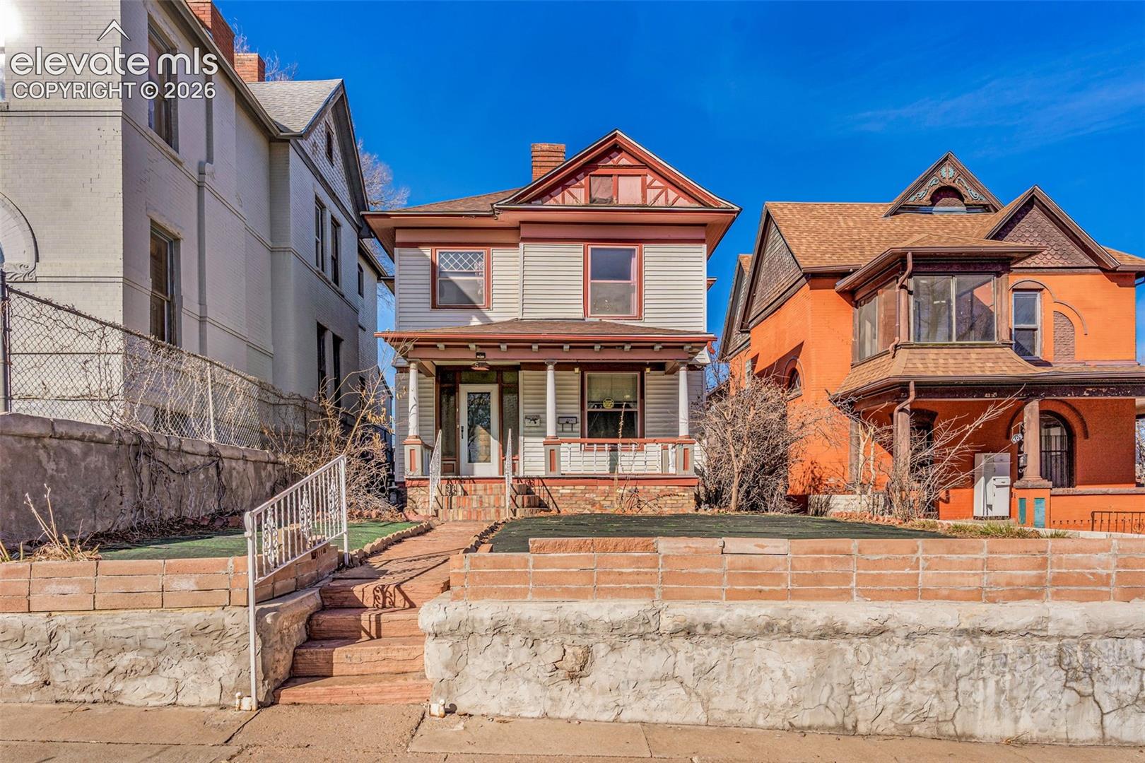 511 Broadway Avenue — photo