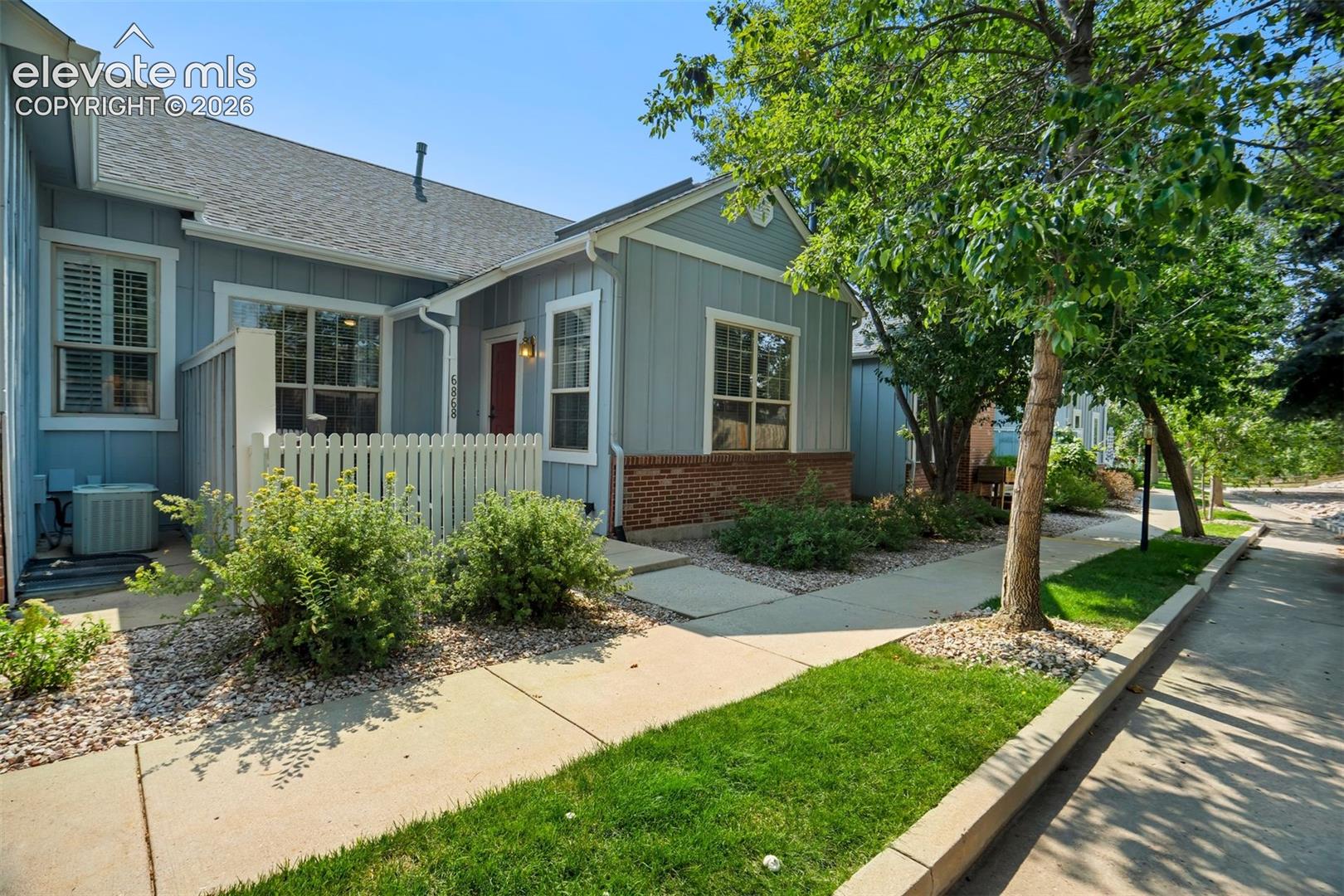 6868 Los Reyes Circle — photo