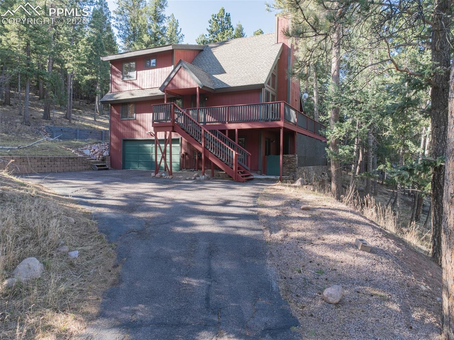 951 Kings Crown Road — photo