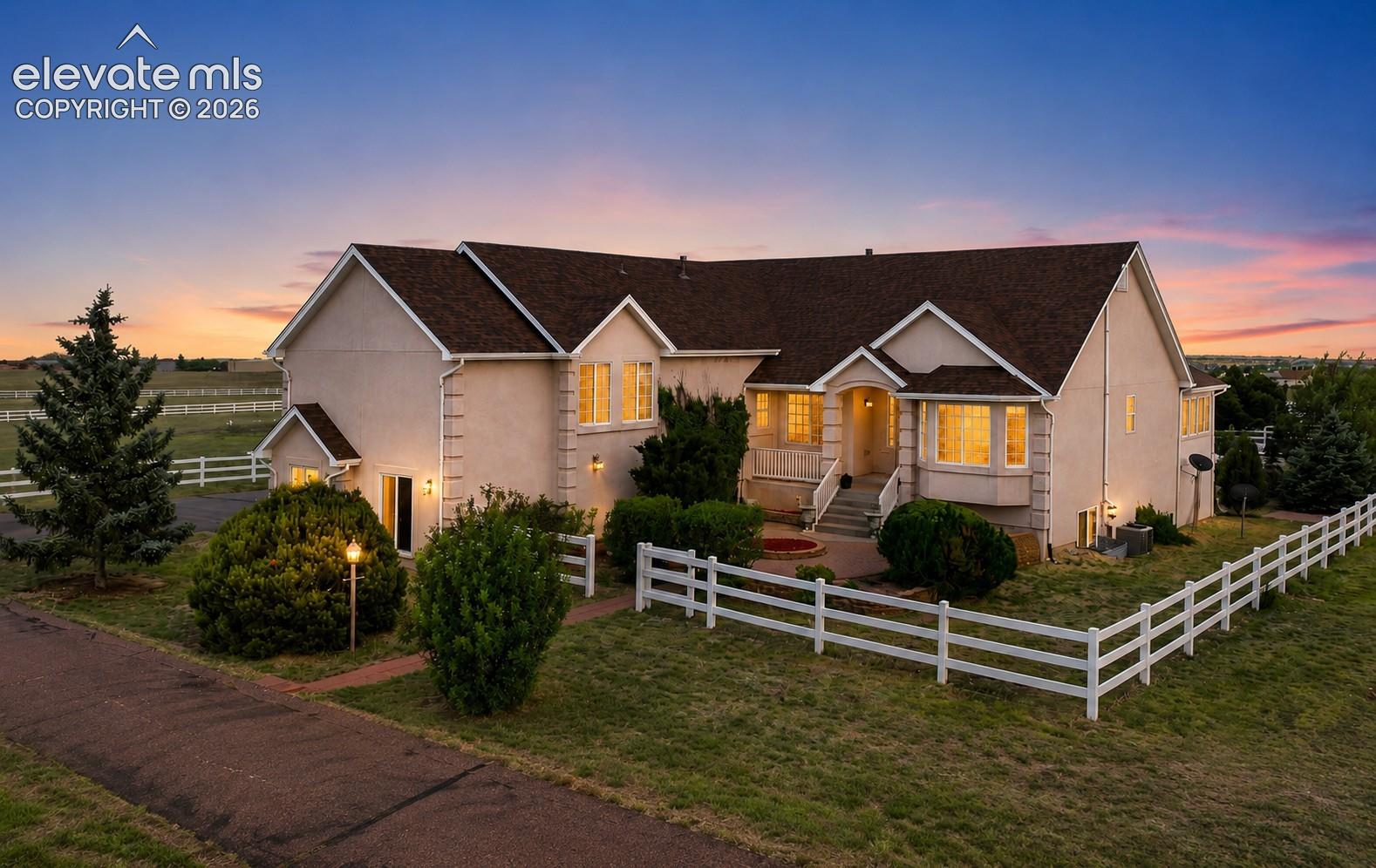 9395 Doe Creek Court — photo
