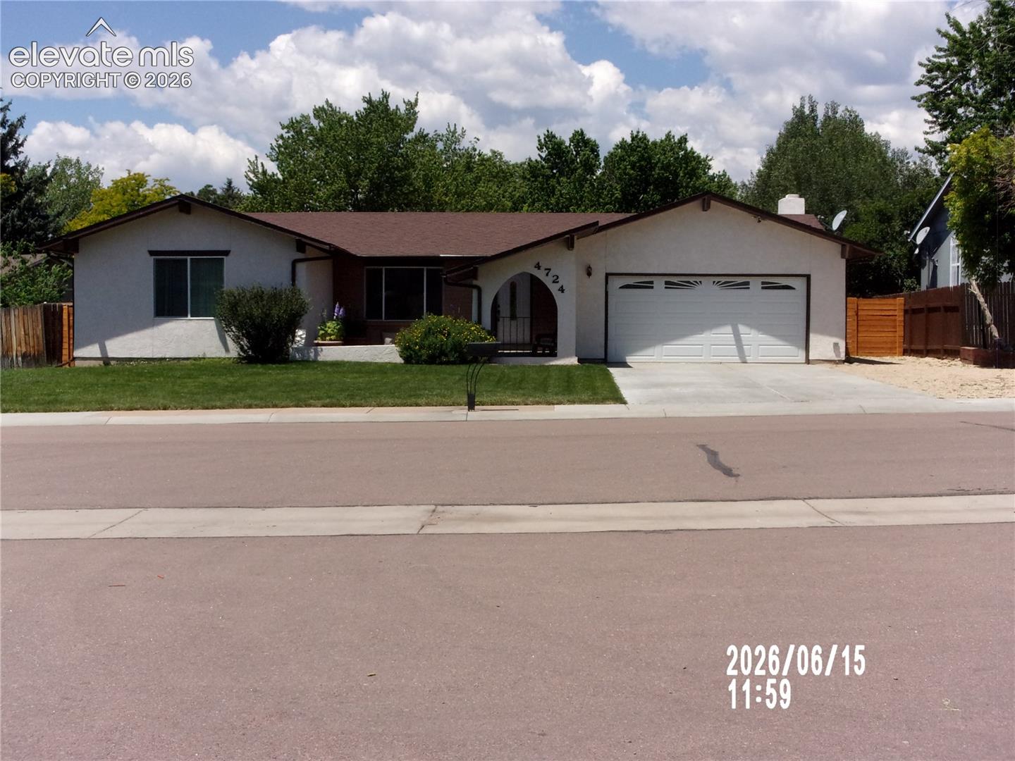 4724 N Hackamore Drive — photo