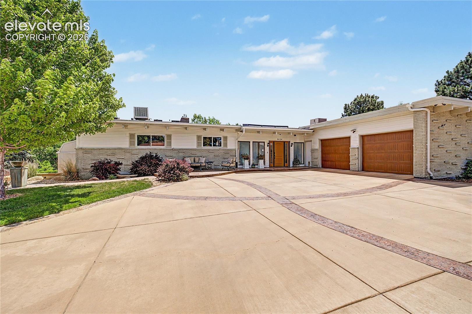 4424 Valli Vista Road — photo