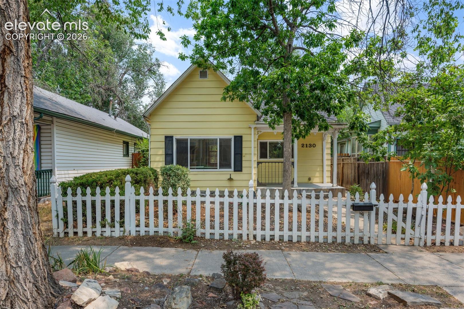 2130 W Kiowa Street — photo