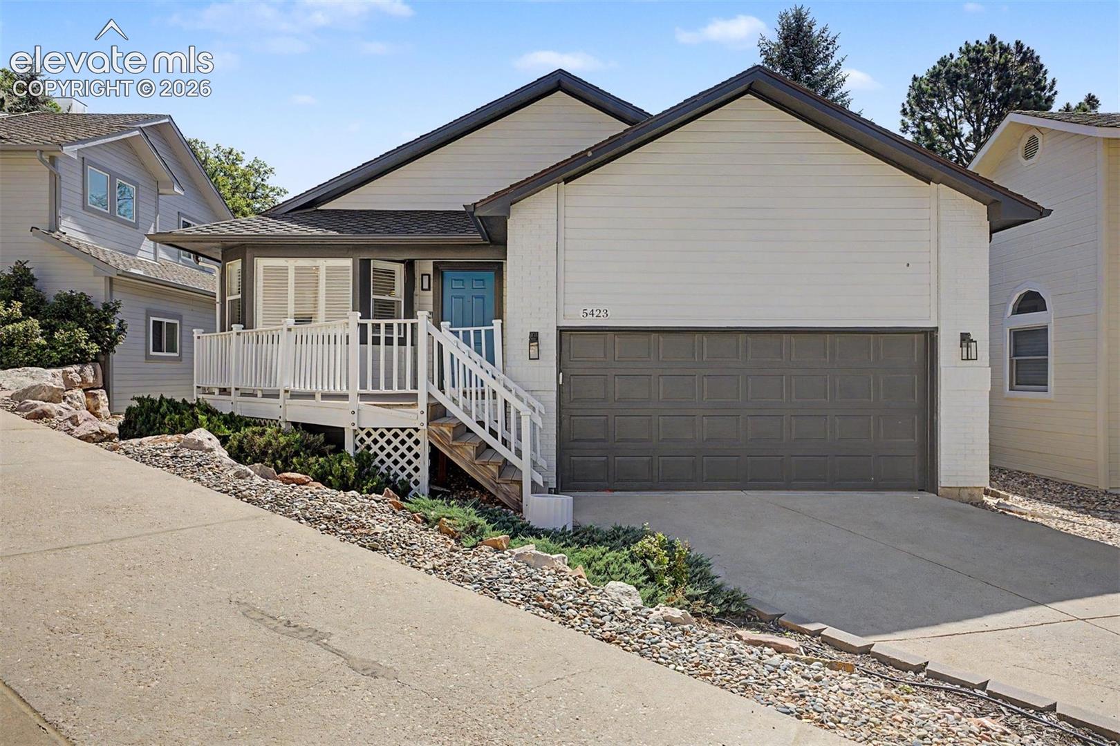 5423 Lions Gate Lane — photo