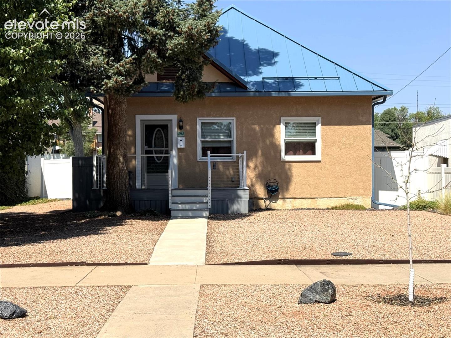 2115 Court Street — photo