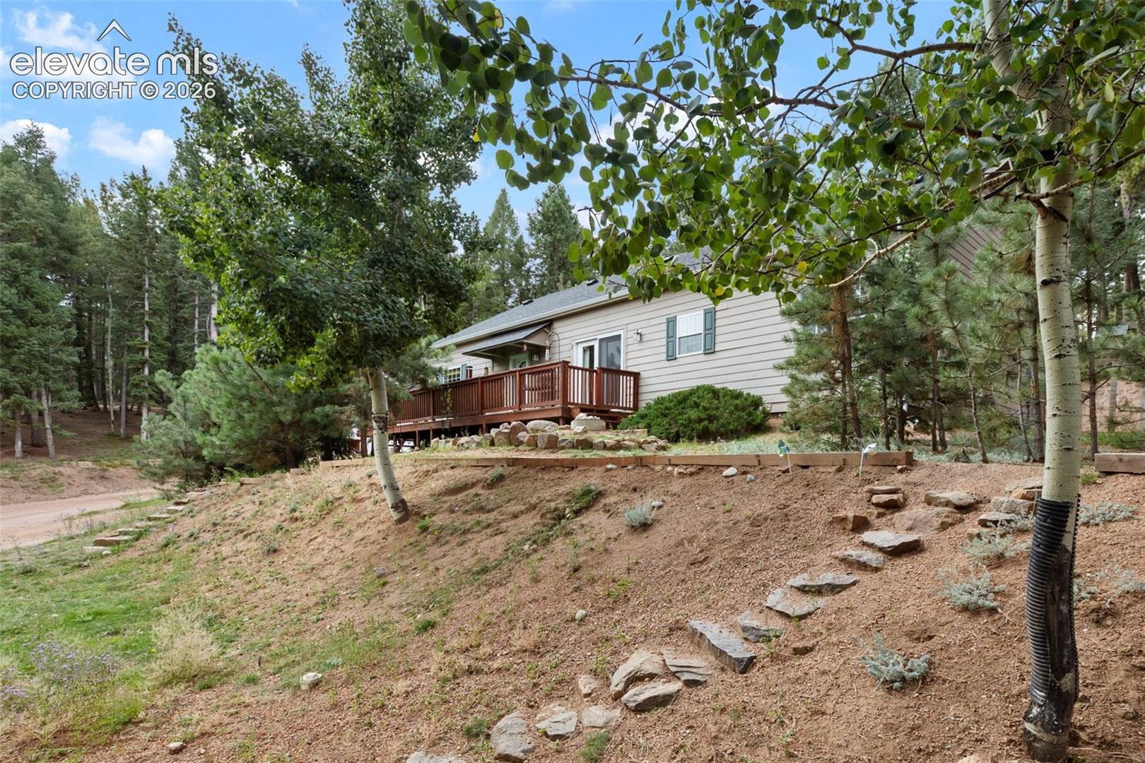 129 Kestrel Court — photo