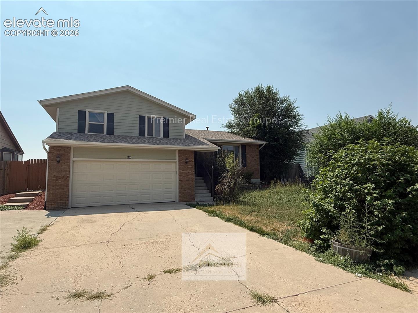 854 Daffodil Street — photo