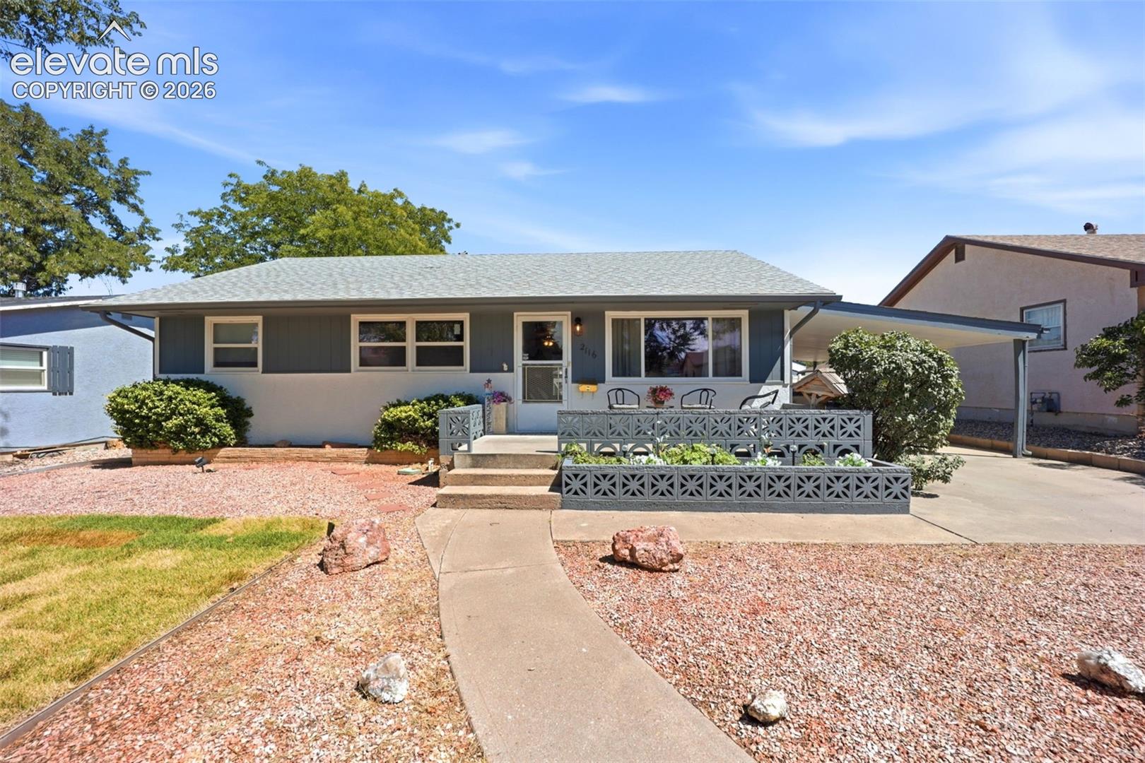 2116 Ridgewood Lane — photo