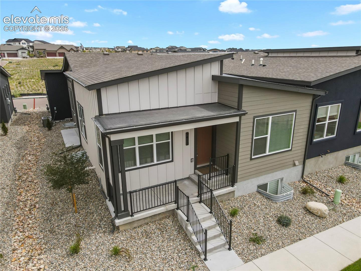 9412 Roseate View — photo