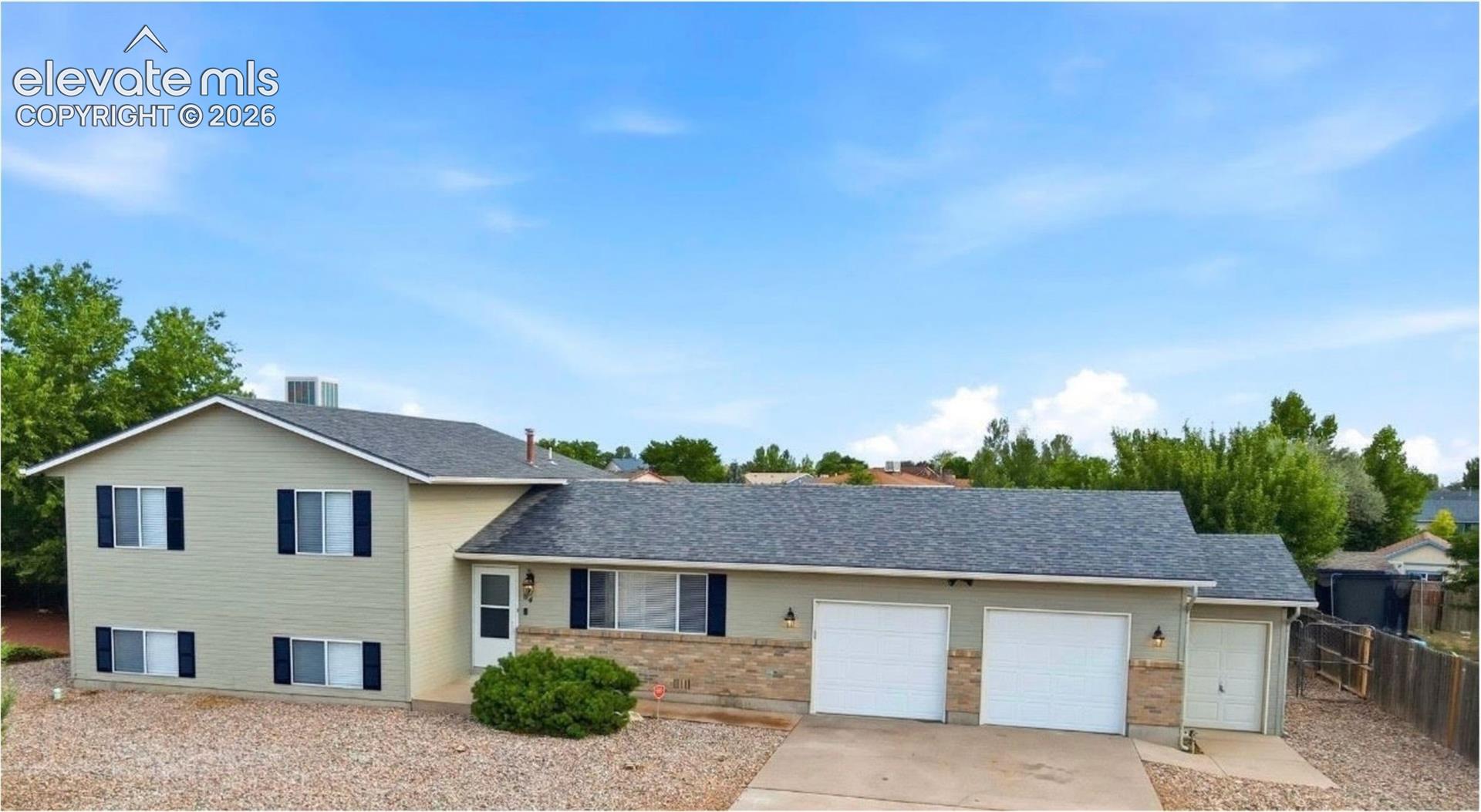 84 W Bonanza Drive — photo