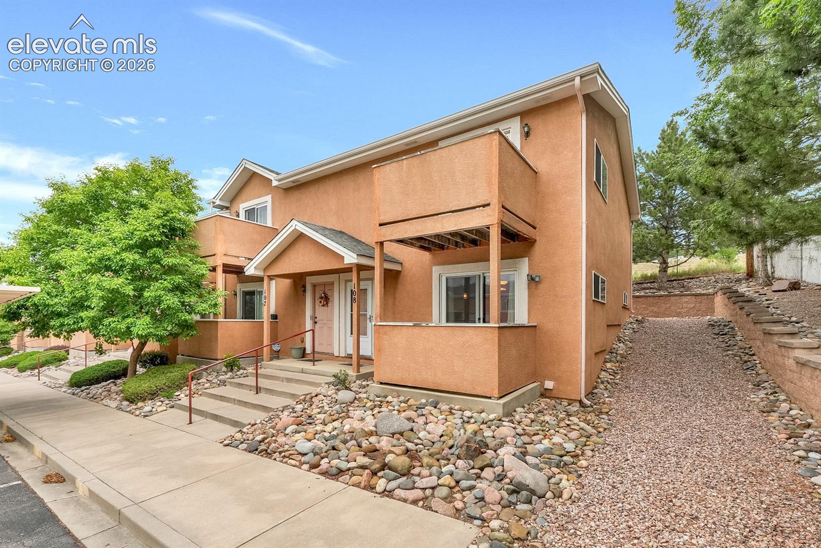 2280 E La Salle Street 108 — photo