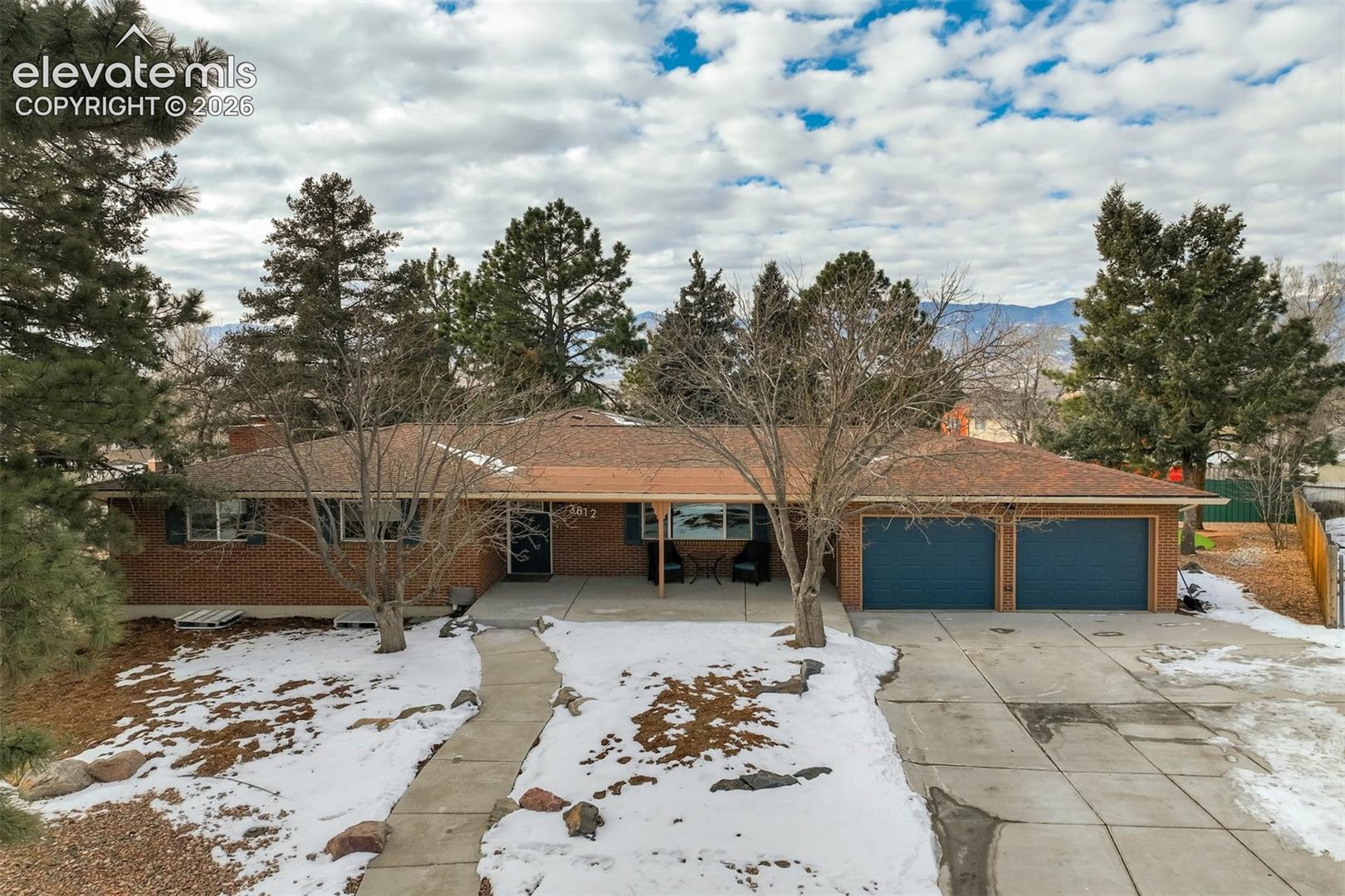 3812 Somerset Drive — photo