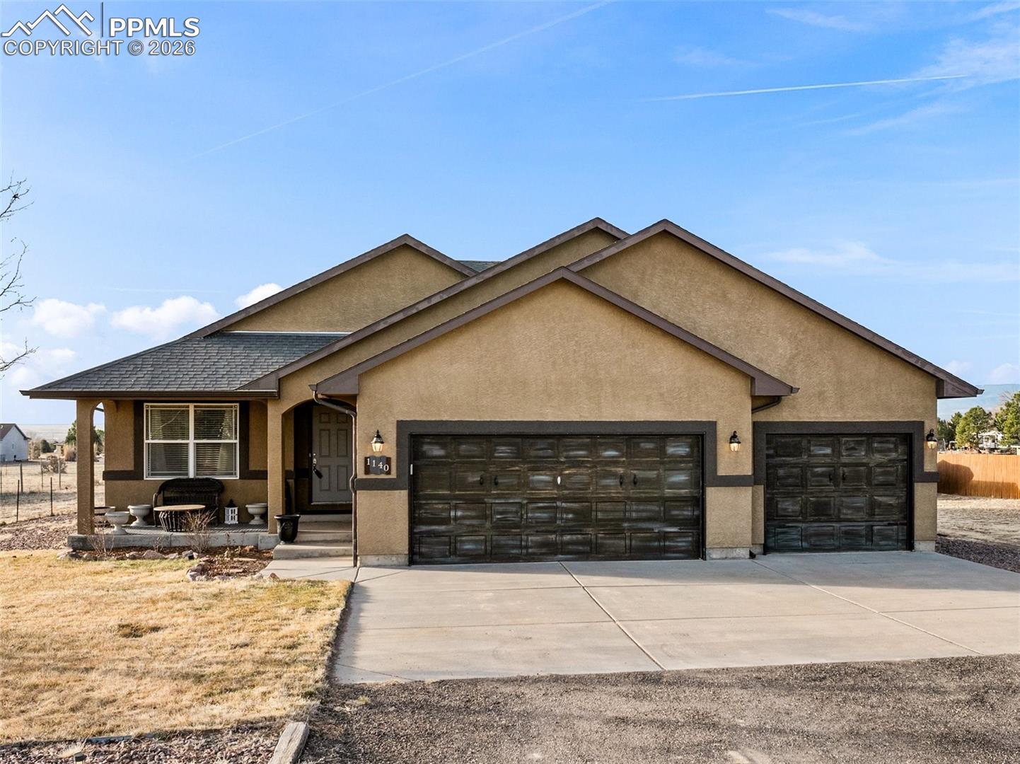 1140 W Shenandoah Drive — photo