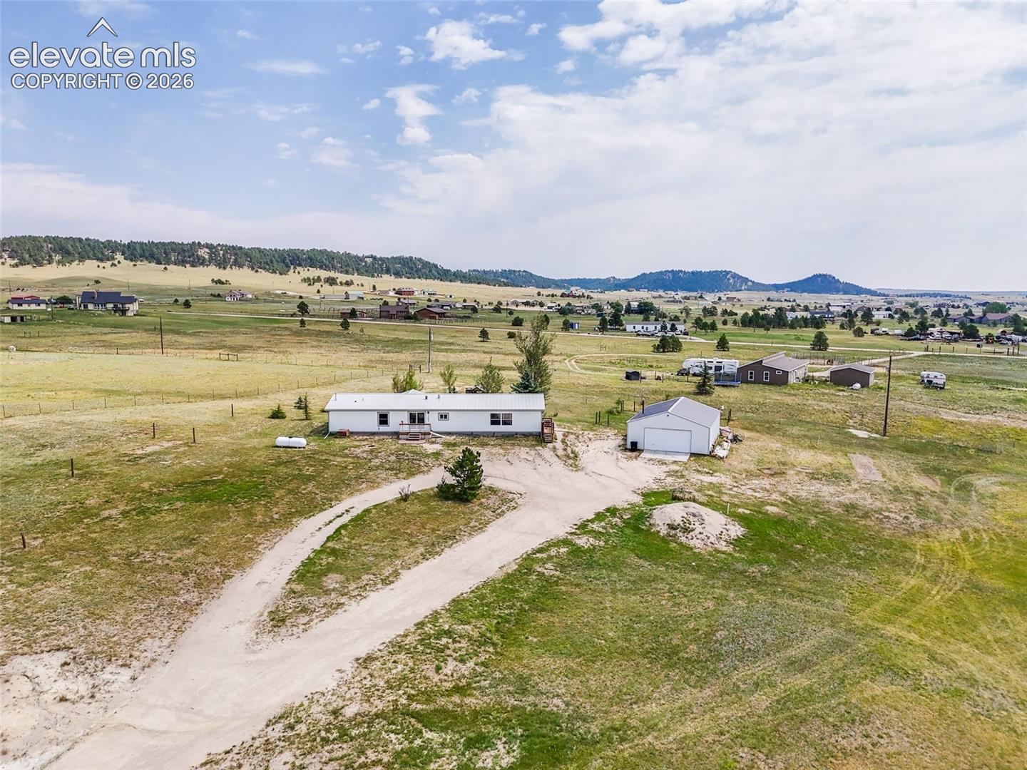 15635 Valdez Circle — photo