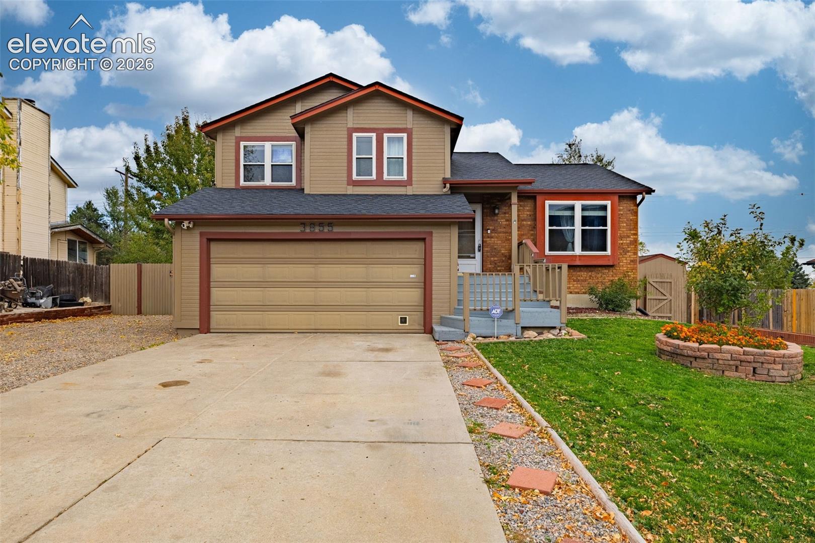 3855 Valley View Street — photo