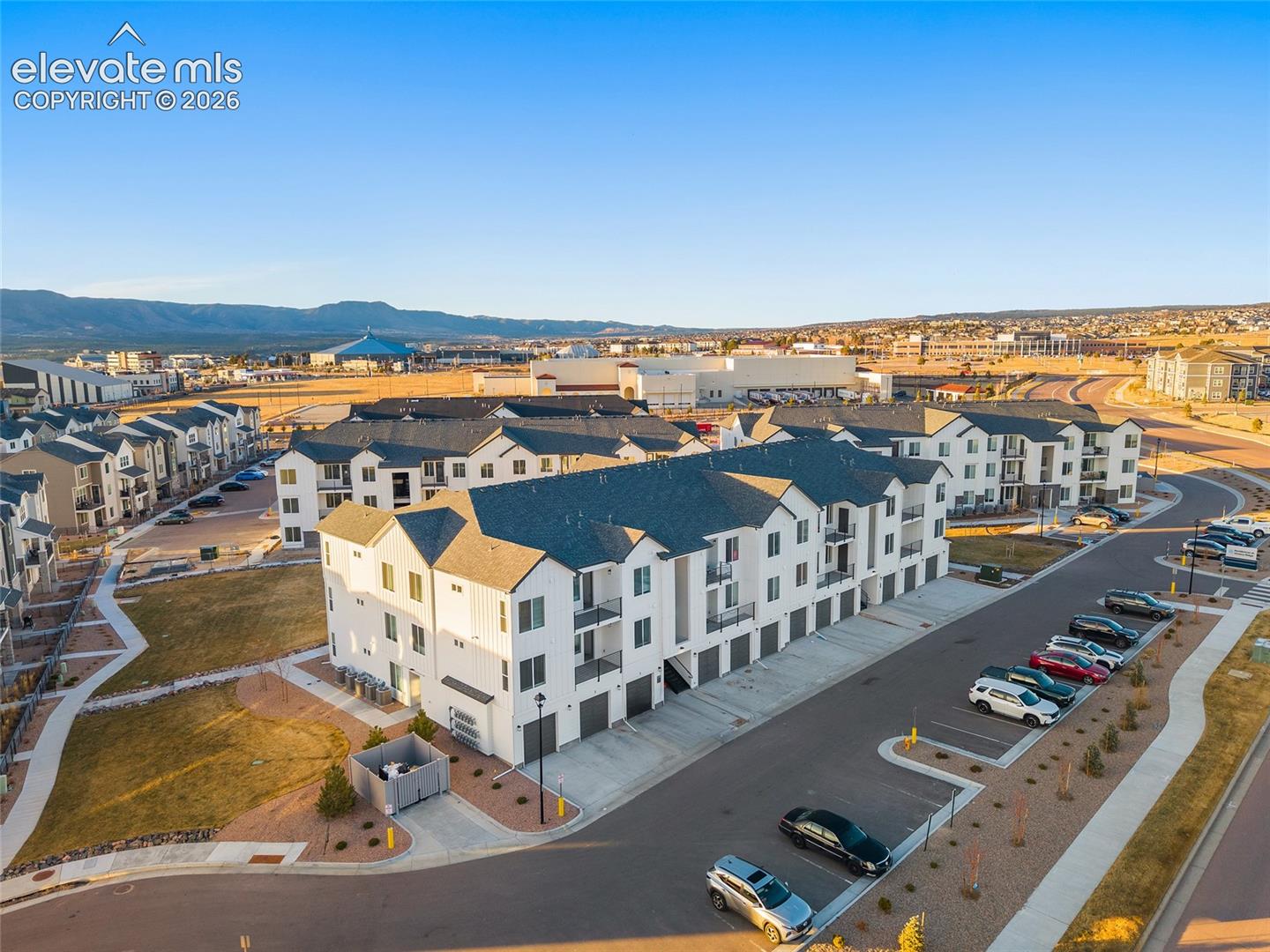 2252 Arikaree Heights 306 — photo