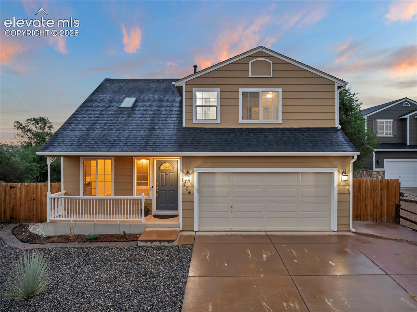 1204 White Stone Way — photo