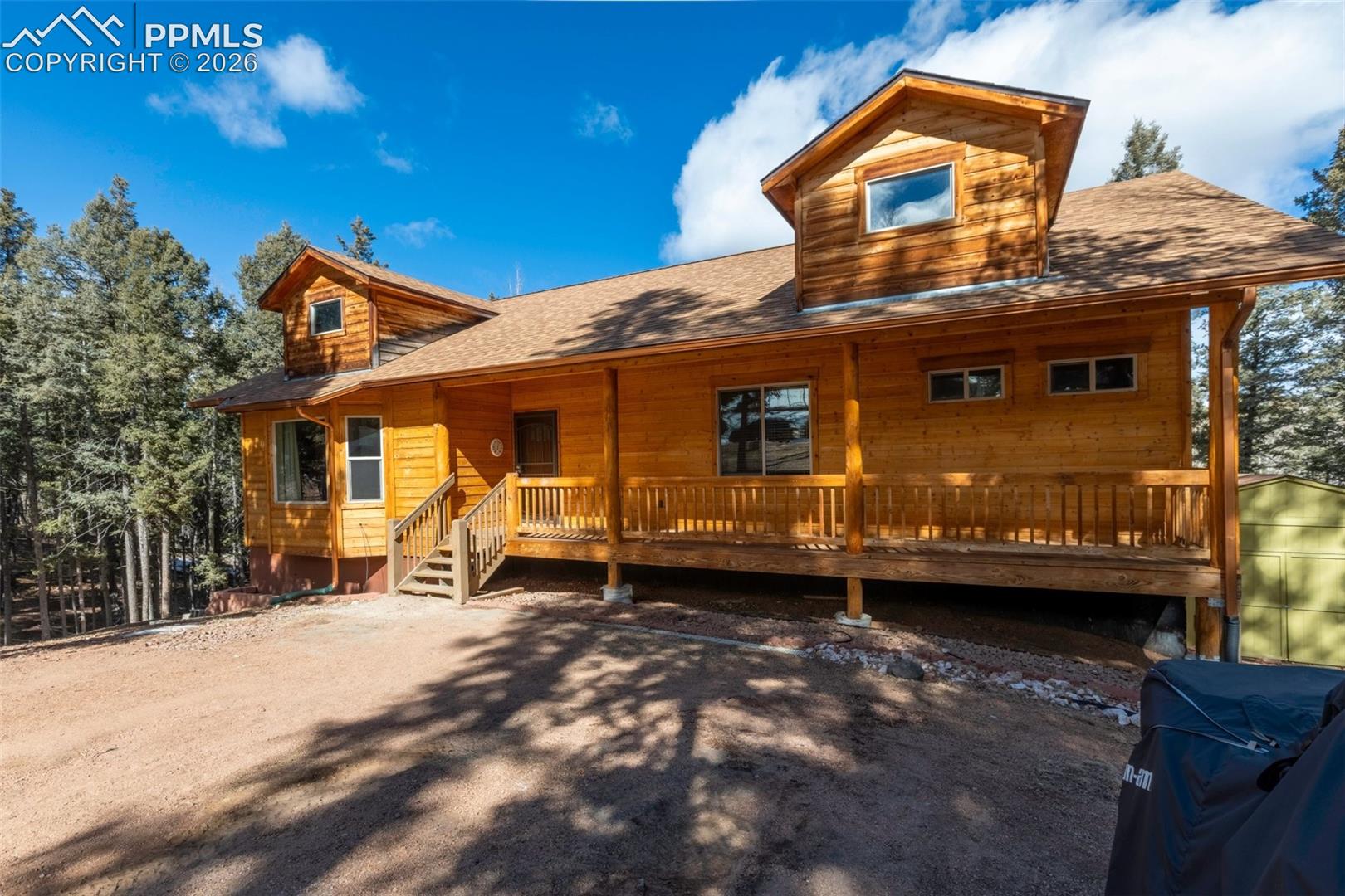 935 Bennett Drive — photo