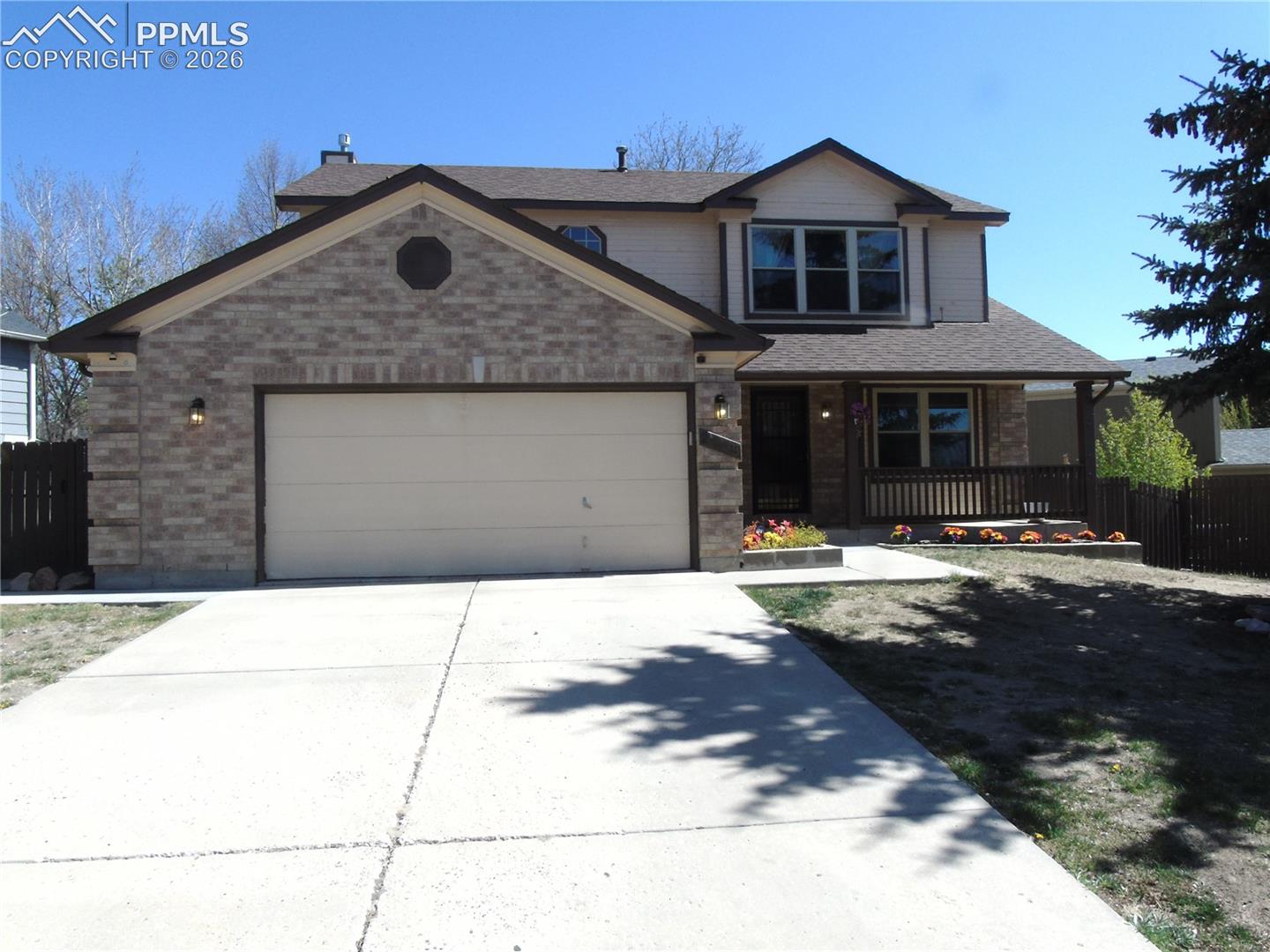 2945 Frazier Lane — photo