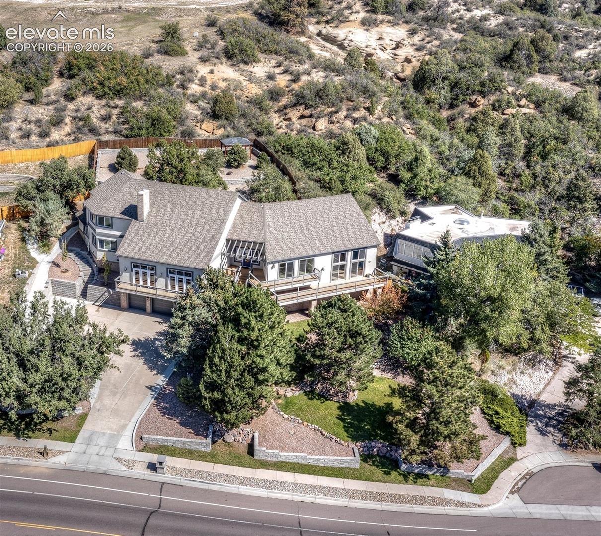 5635 Flintridge Drive — photo