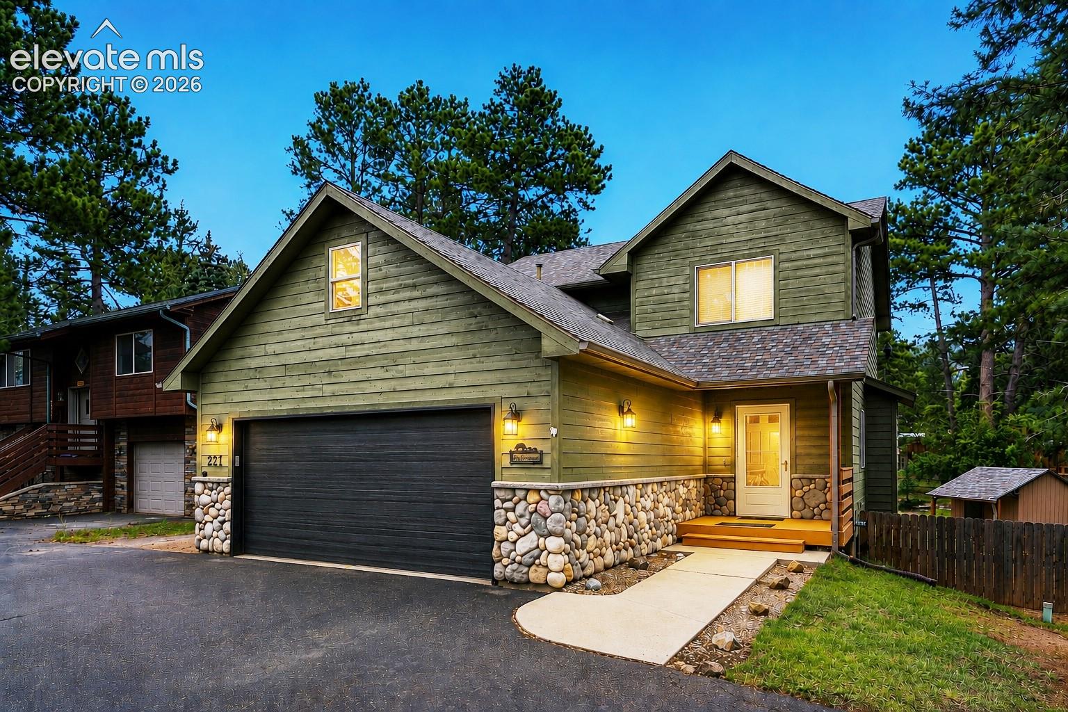 221 S Fairview Street — photo