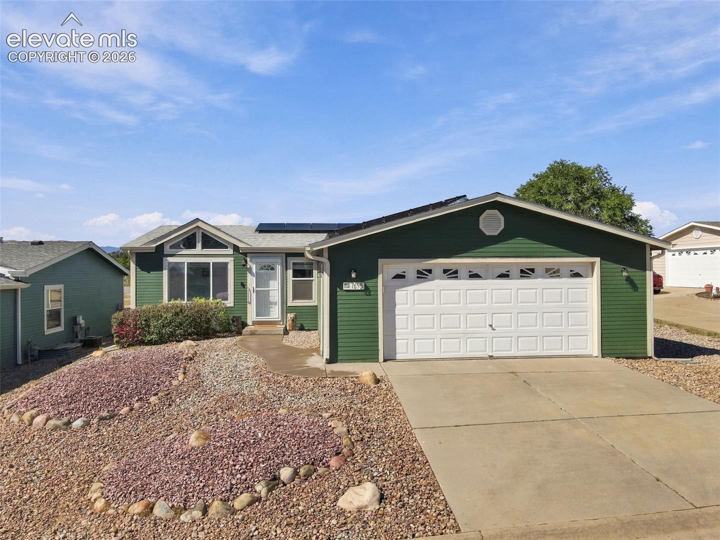 7695 Whiptail Point — photo