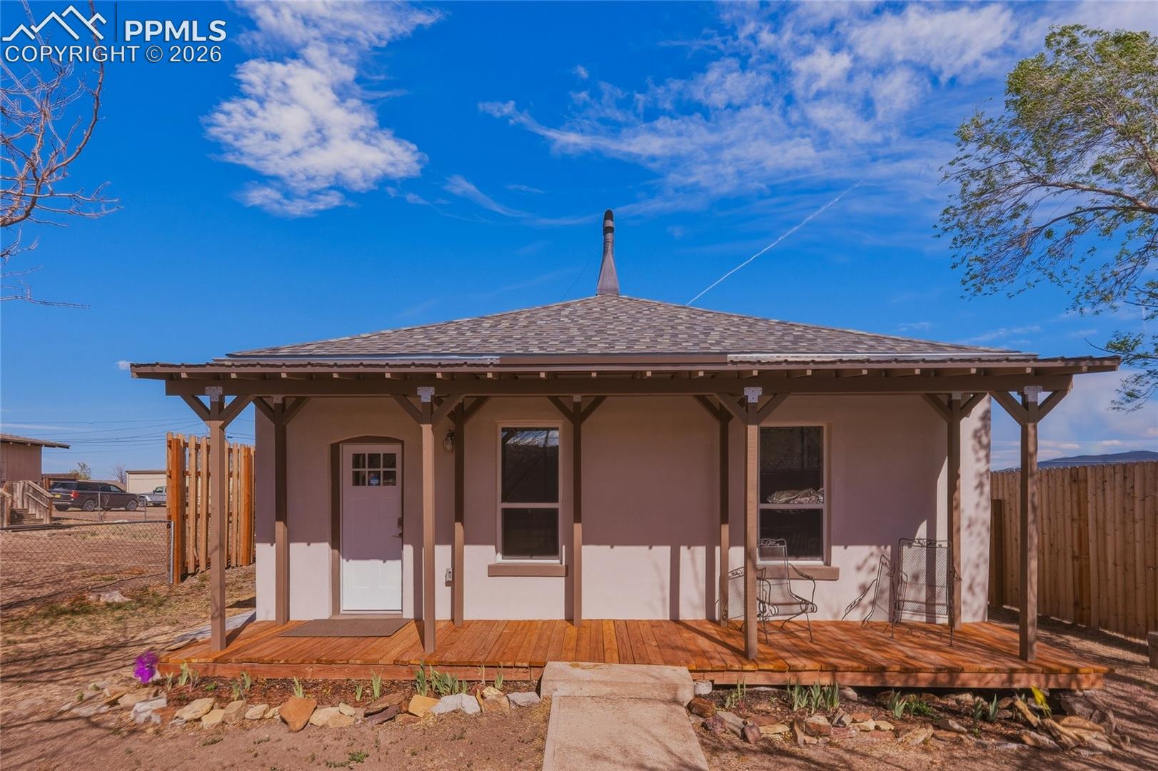 1610 San Luis Street — photo