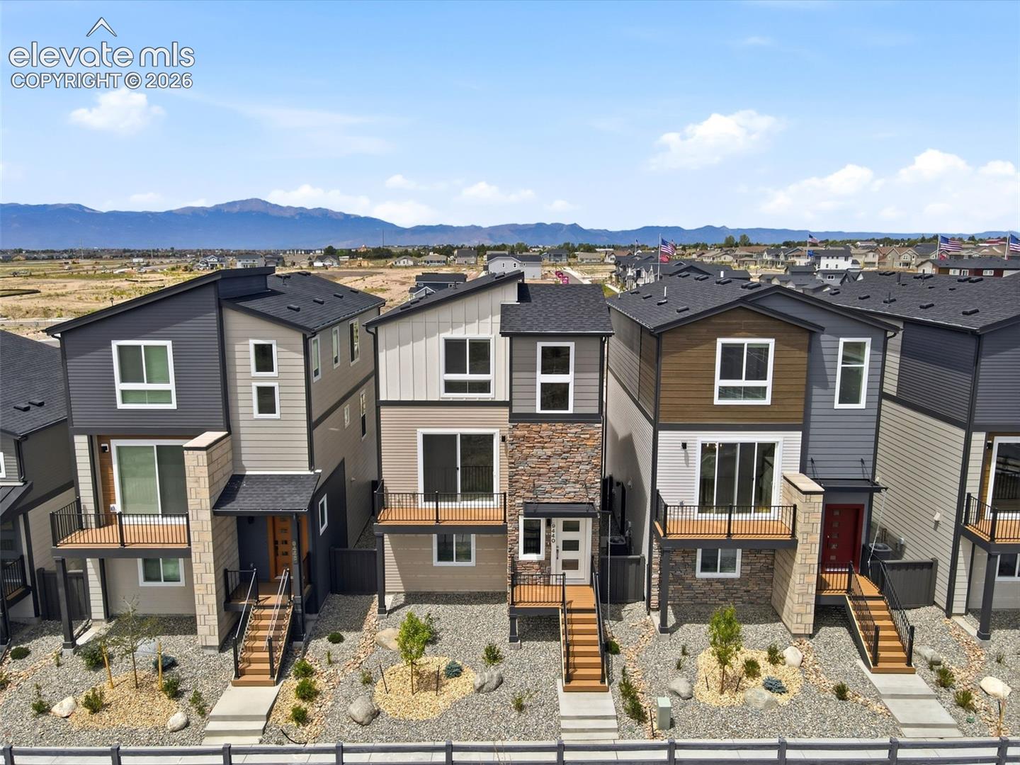 9440 Traveler Terrace — photo