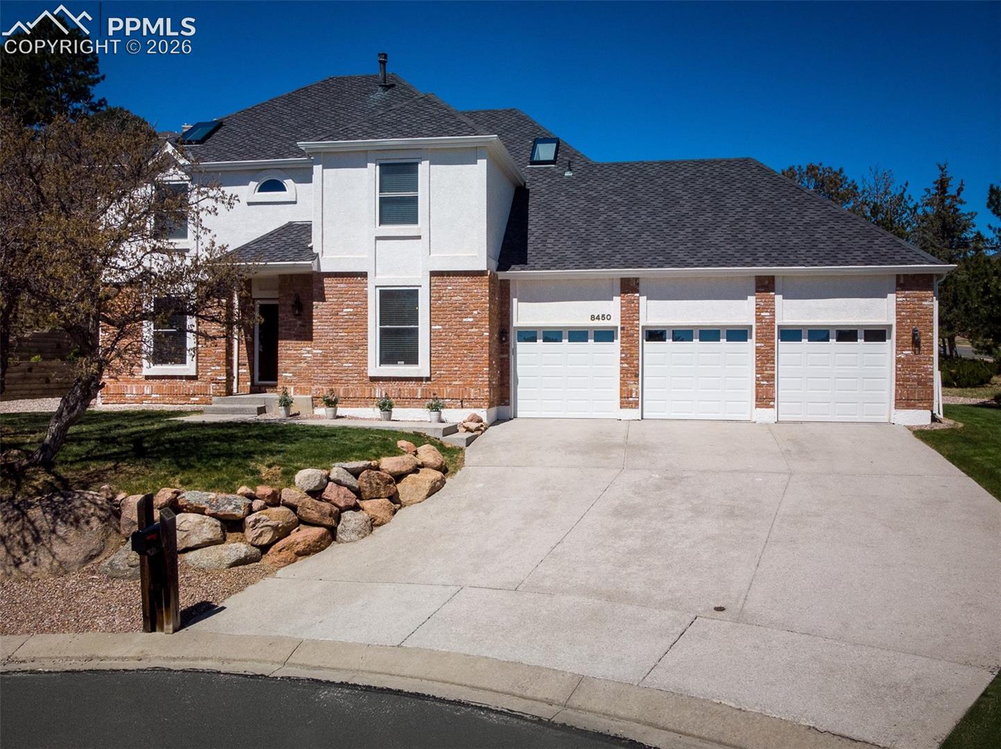 8450 Melross Court — photo