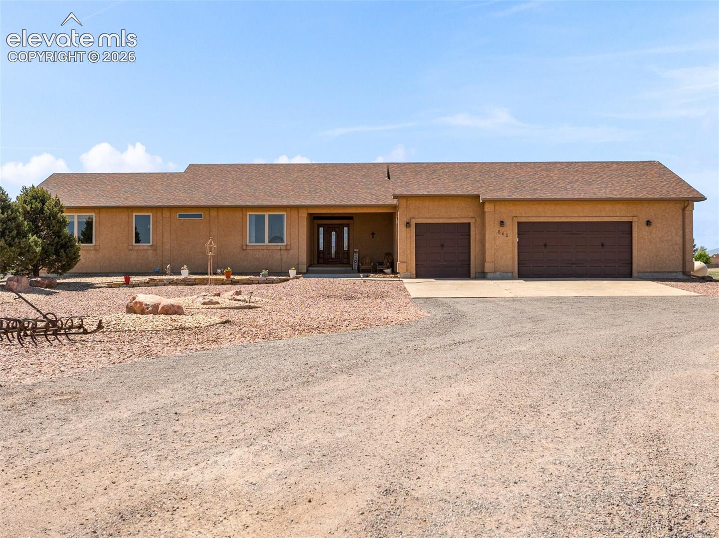 542 E Abeyta Drive — photo