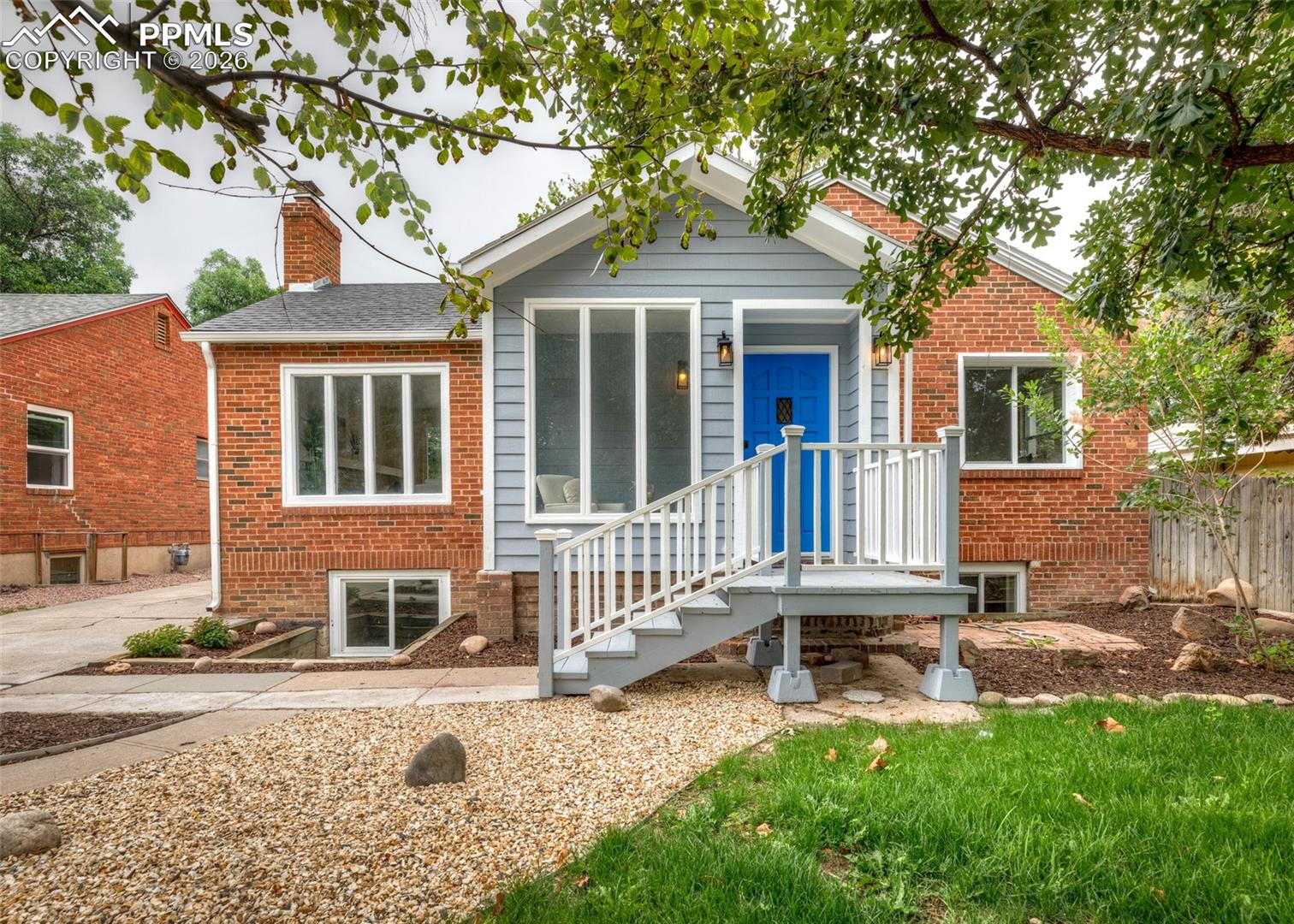 1306 W Abriendo Avenue — photo