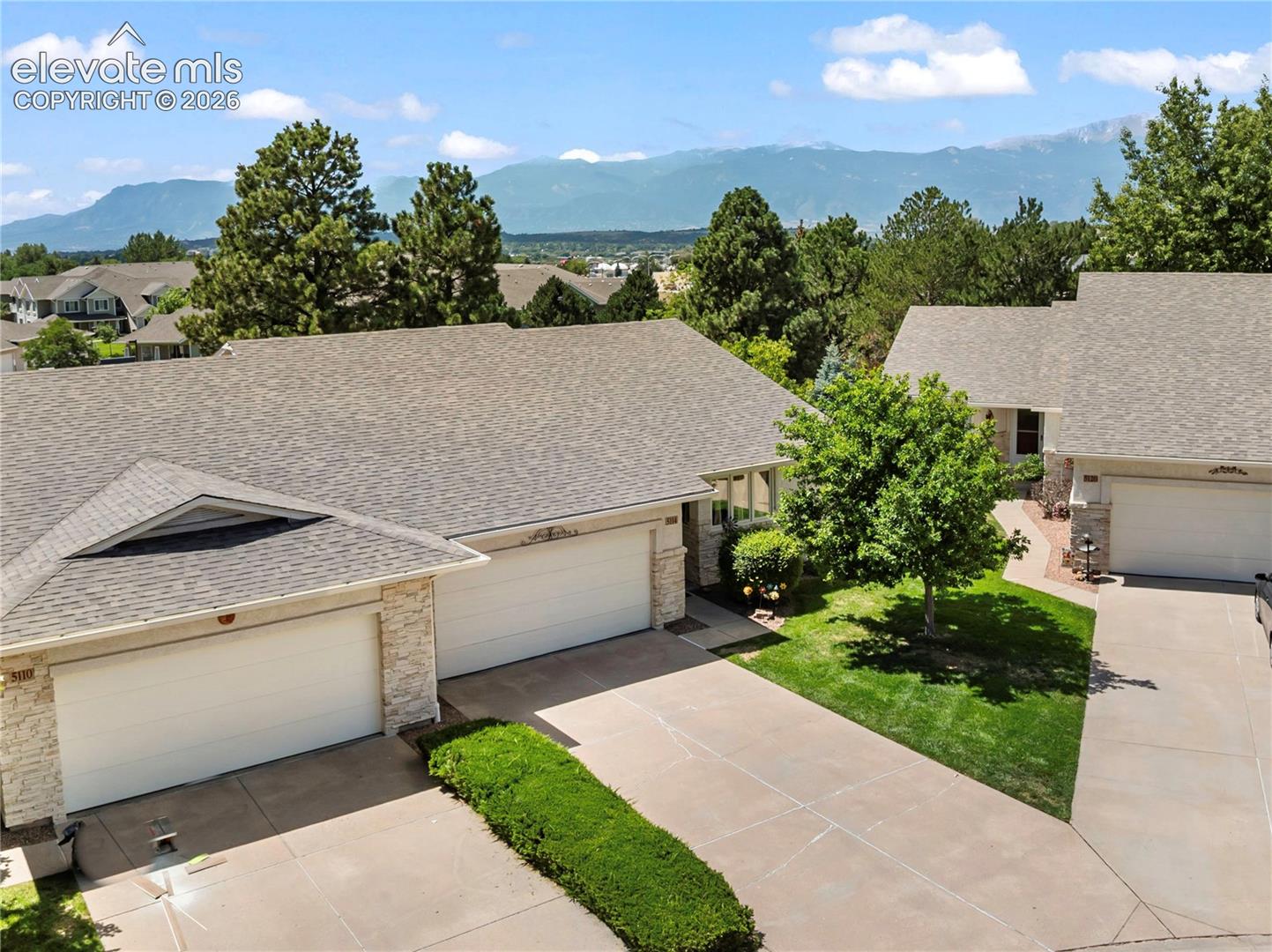 5114 Lewisia Point — photo