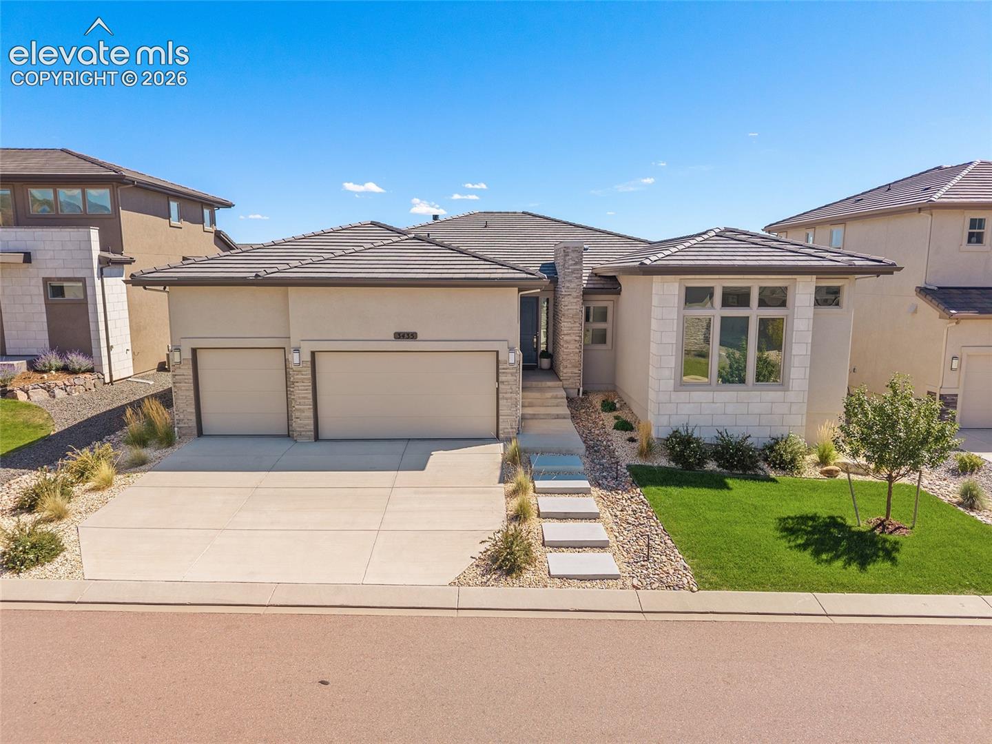3435 Skywatch Heights — photo