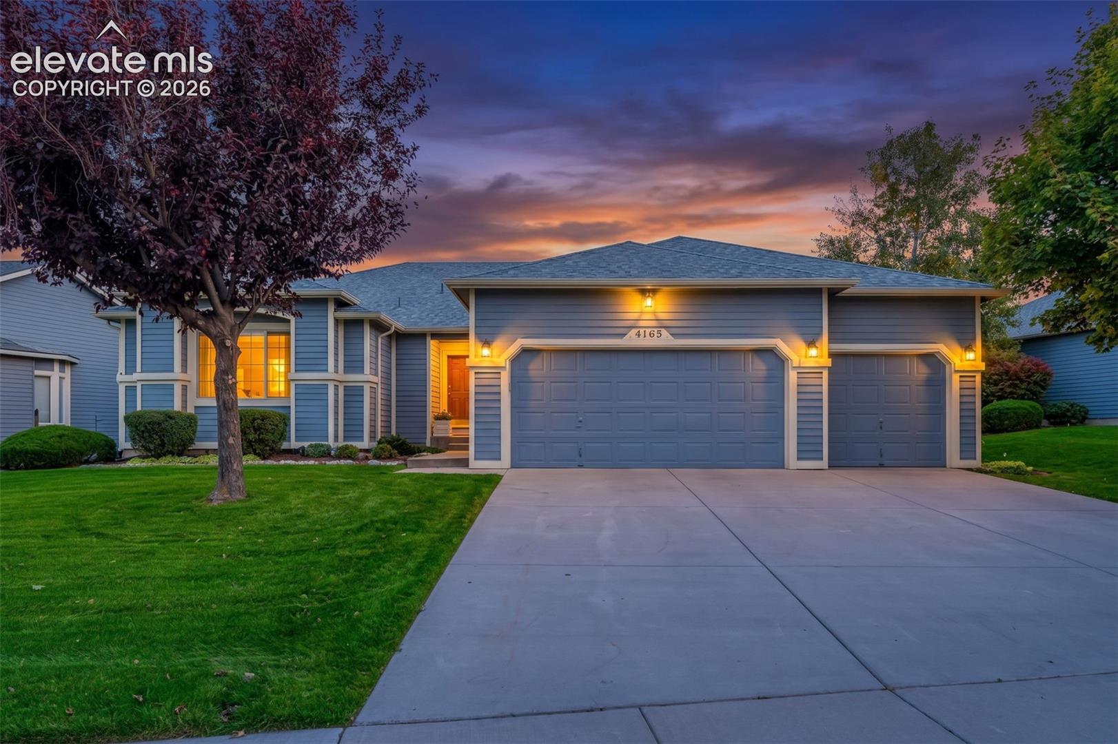 4165 Golf Club Drive — photo