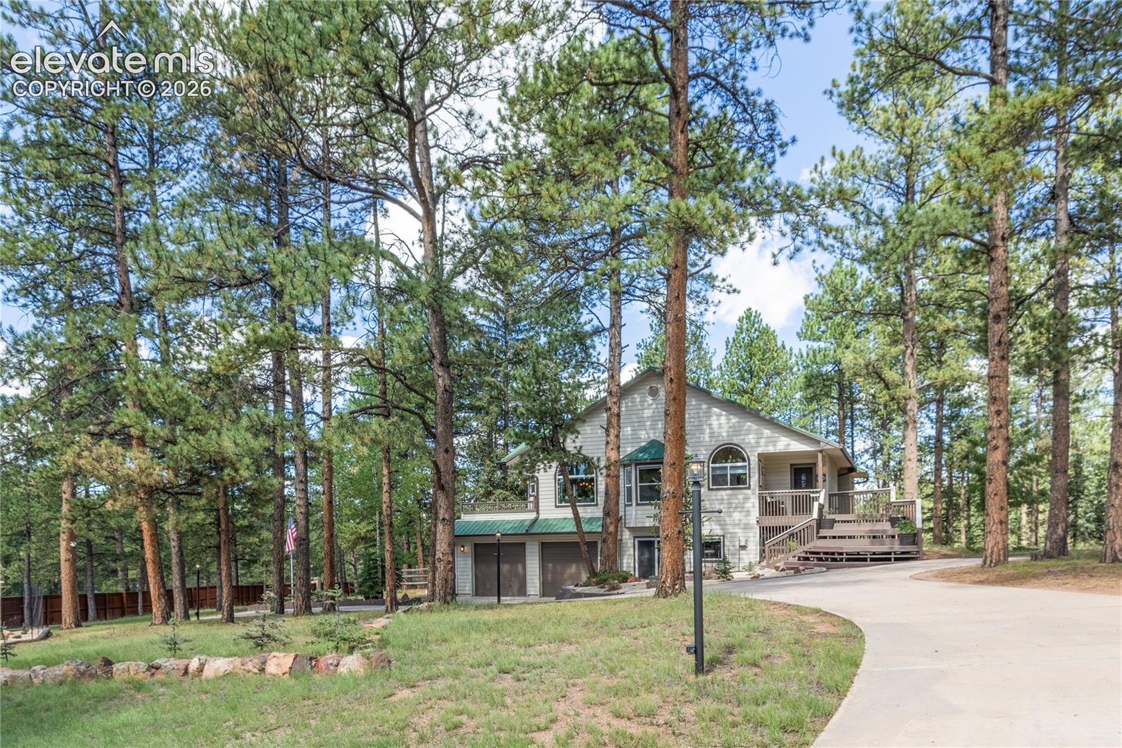 3115 Regent Drive — photo