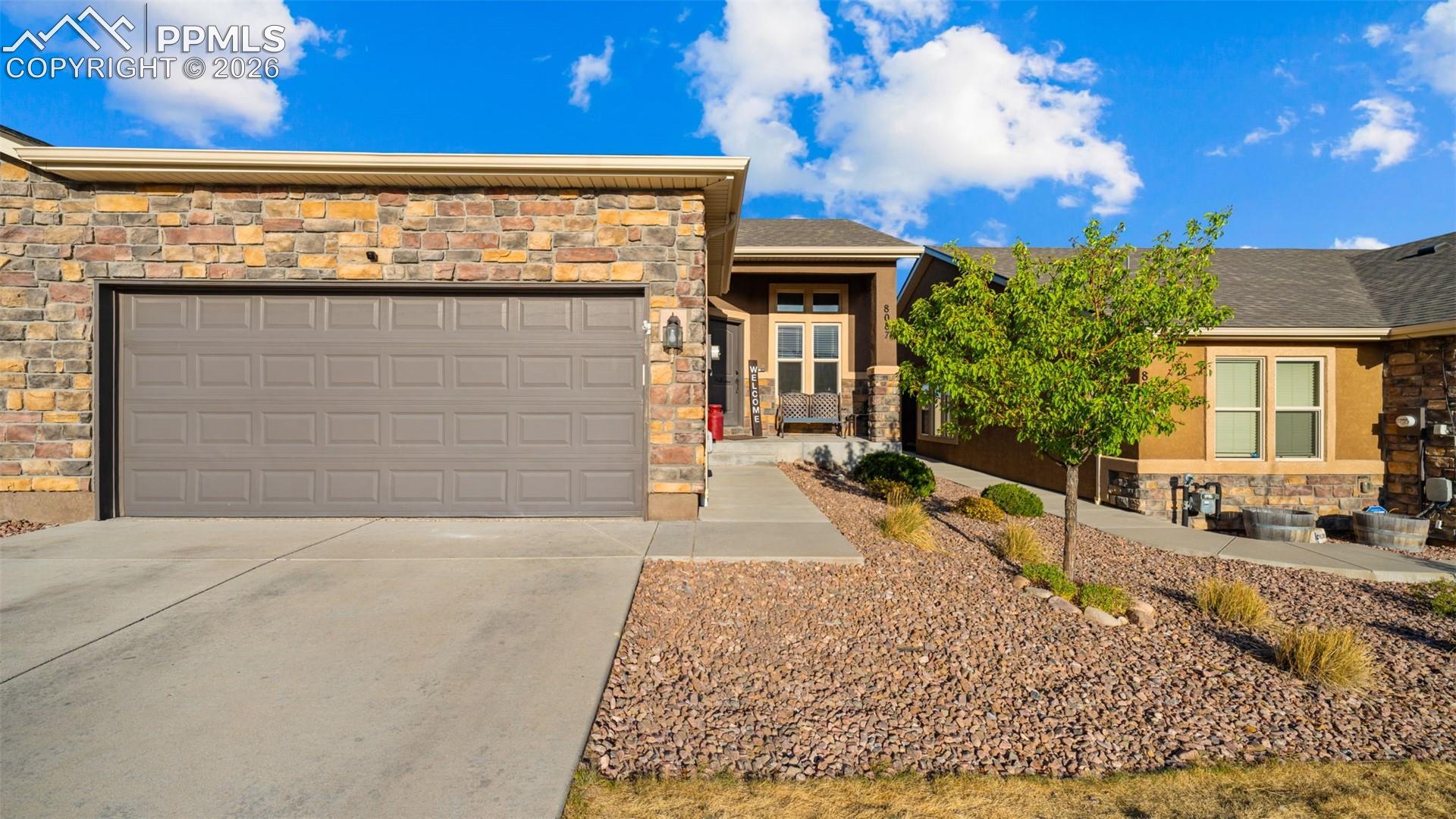 8087 Mockorange Heights — photo