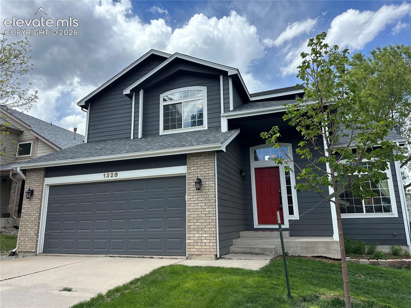 1328 Hamstead Court — photo