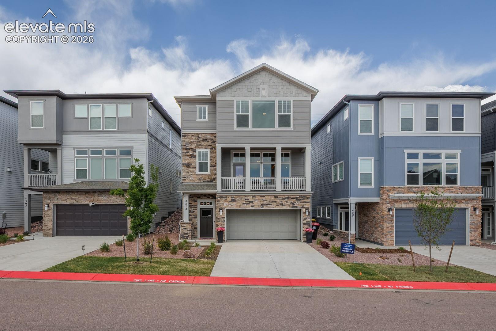 4514 Peak Crest View — photo