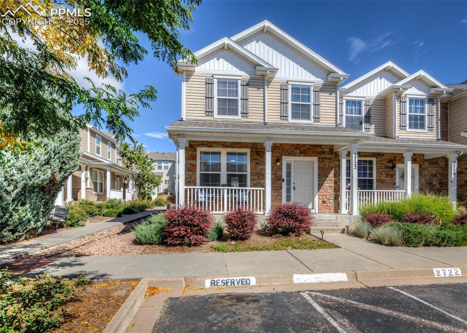 2722 Tumblewood Grove — photo