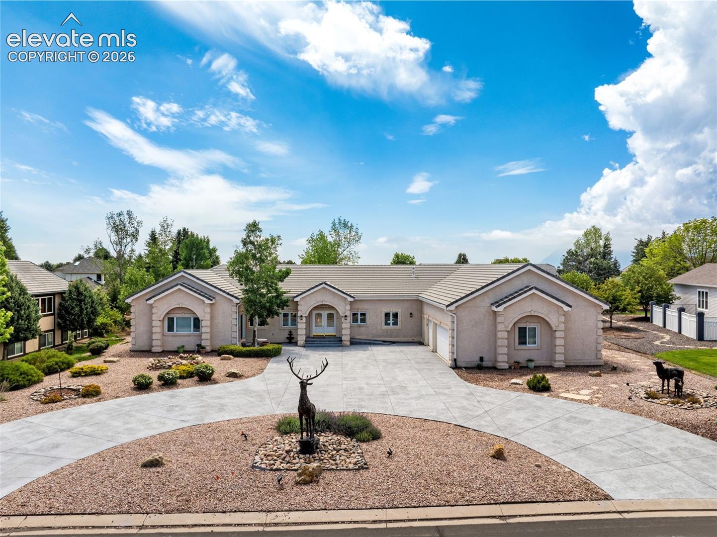 3925 Hill Circle — photo