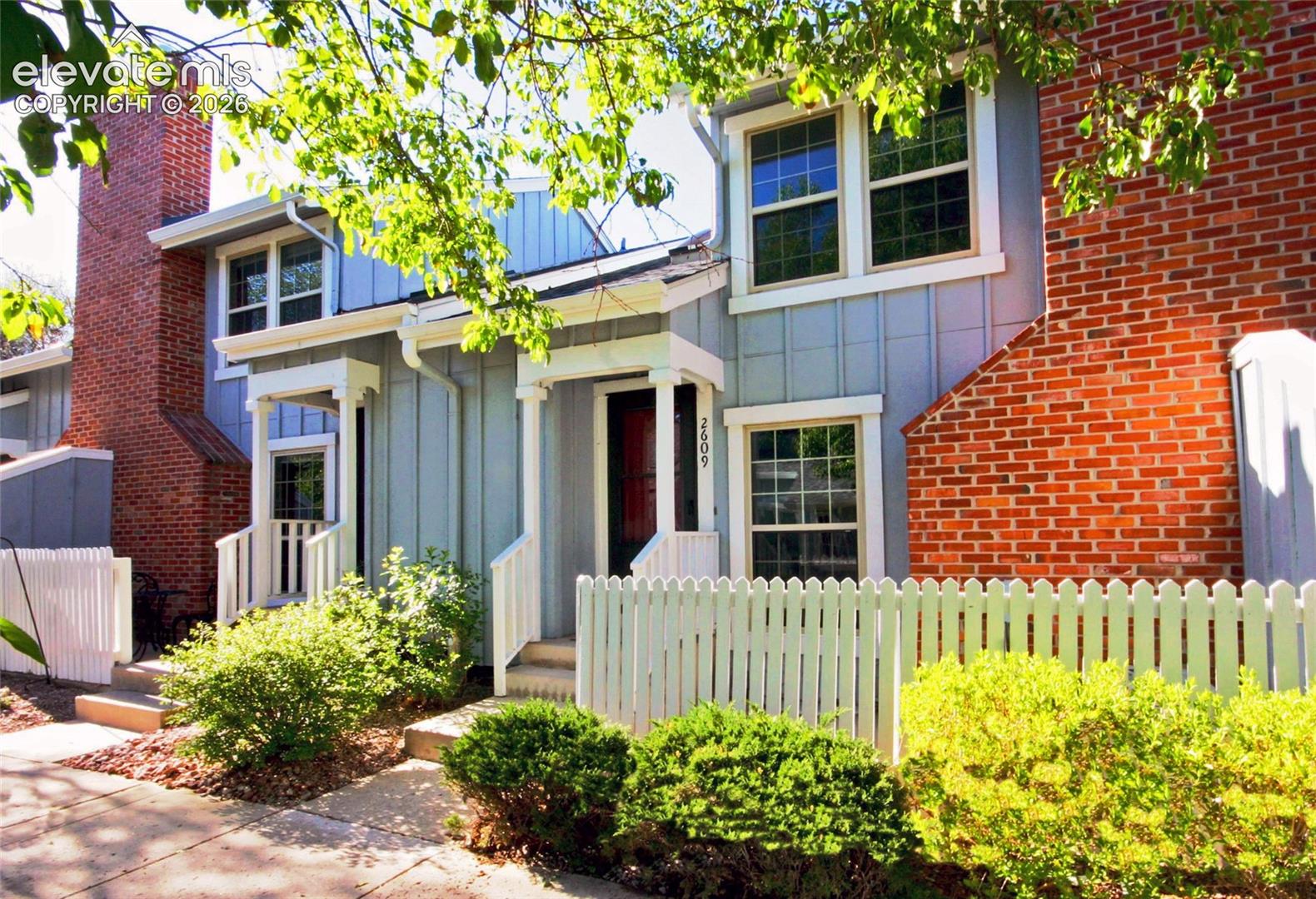 2609 Hatch Circle — photo