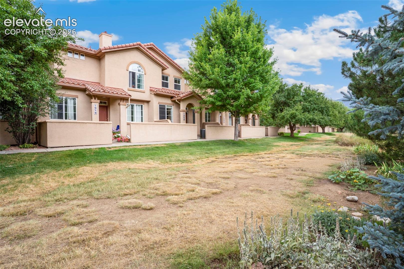 1508 Courtyard Heights — photo