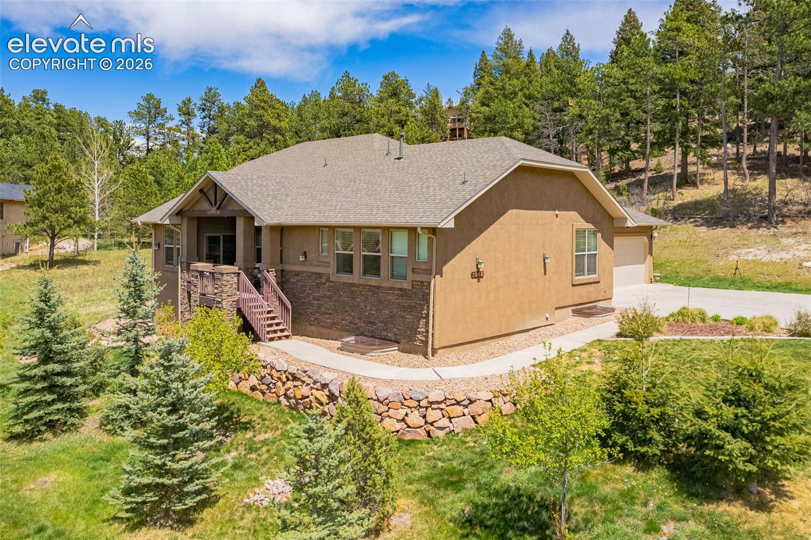 1092 Greenland Forest Drive — photo