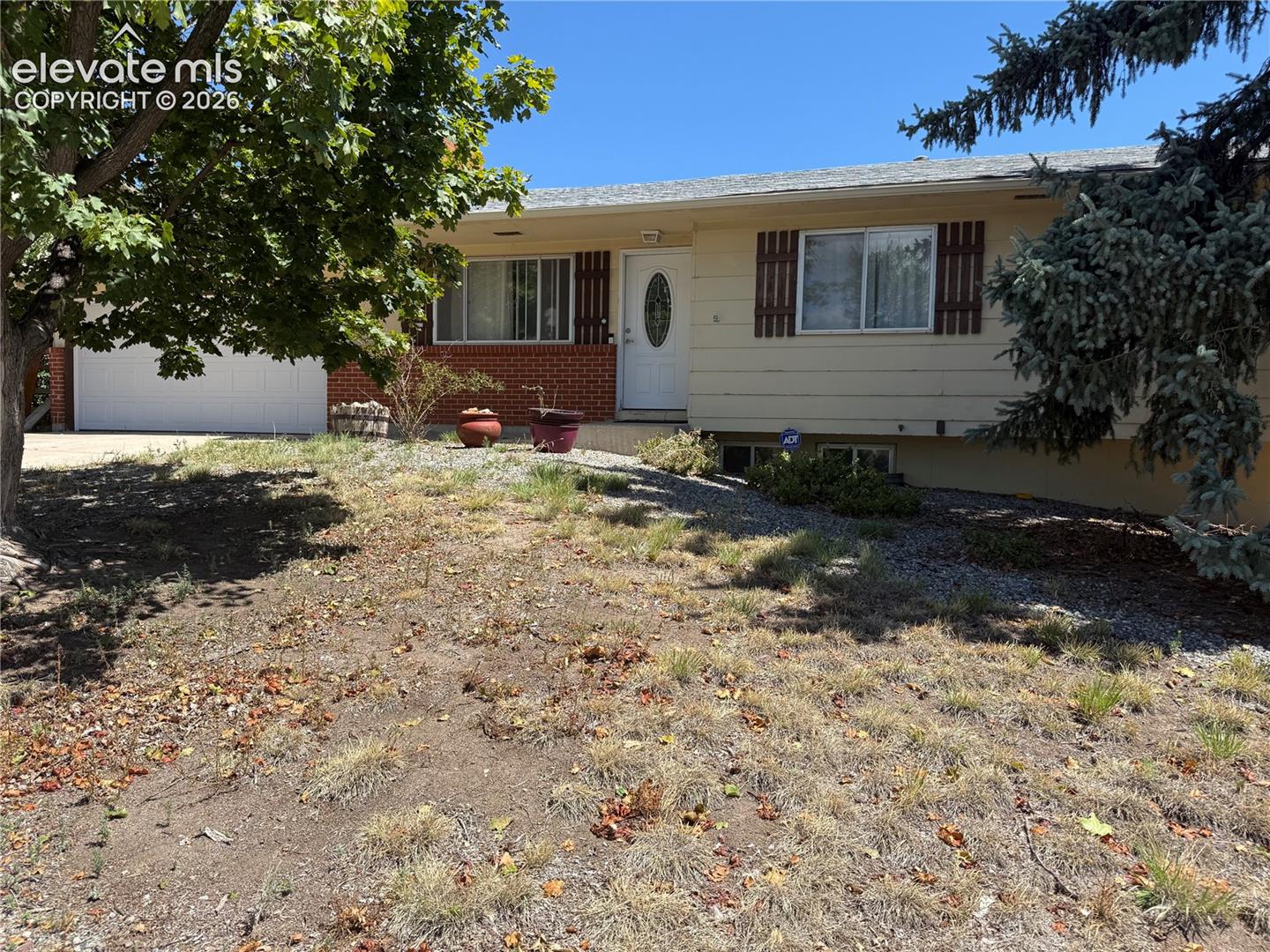 1221 Hathaway Drive — photo
