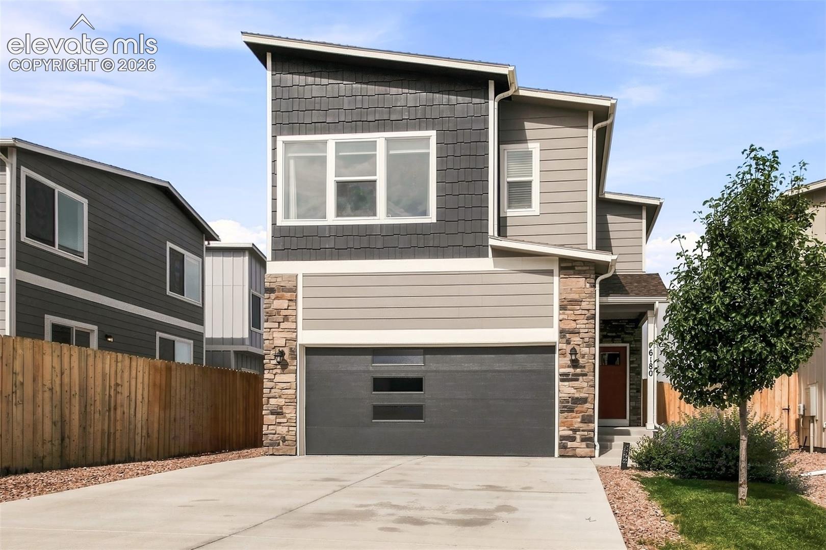 6180 Godwit Lane — photo