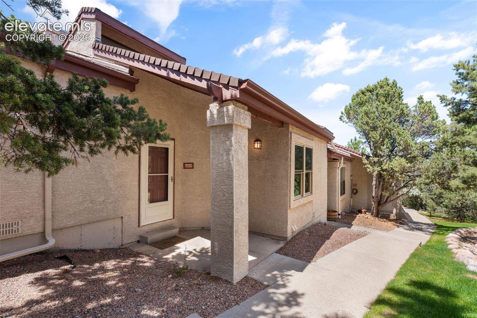 640 Autumn Crest Circle B — photo